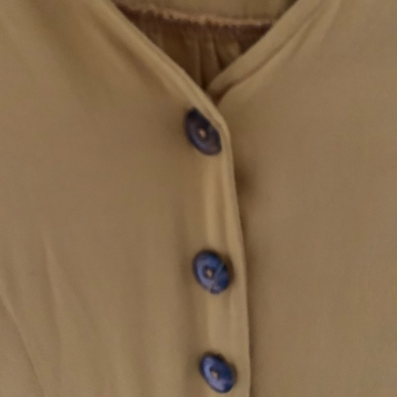 Button through dress - Picture 2 of 5